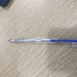 Bút bi xanh để testttt
