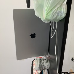 ban laptop