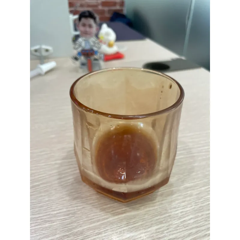 Ly thủy tinh hình vuông trong suốt 3877